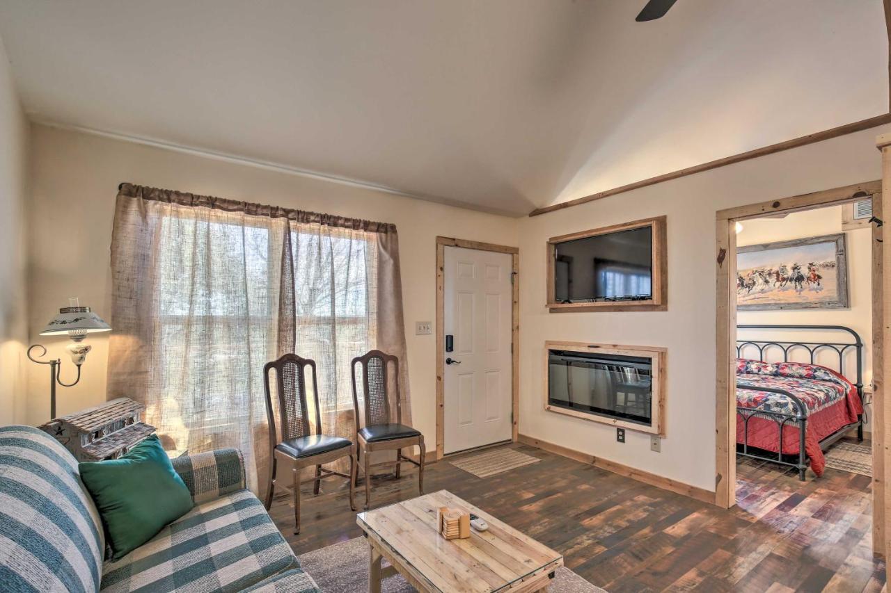 Kerrville Converted Barn Tiny Home With Kayaks! Bagian luar foto