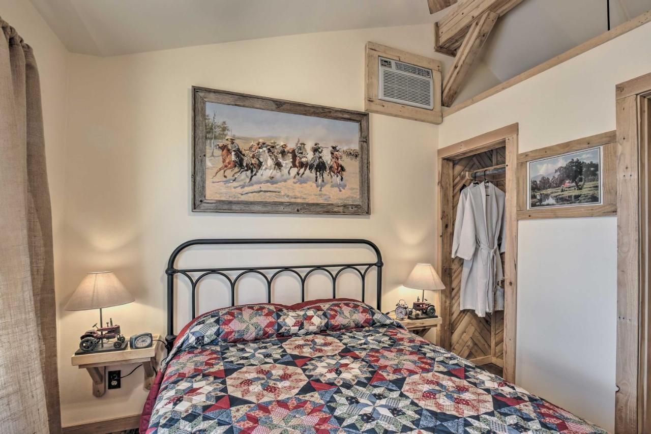 Kerrville Converted Barn Tiny Home With Kayaks! Bagian luar foto